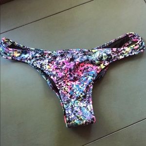 Victoria’s Secret Itsy Bikini bottom